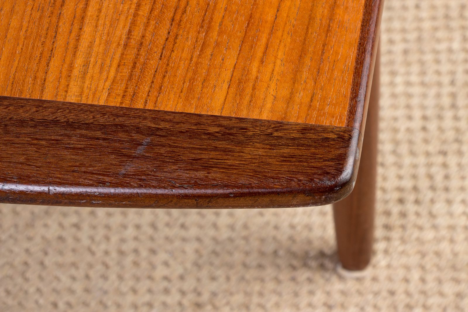 photo furniture Table basse danoise en teck He Mobler, 1960