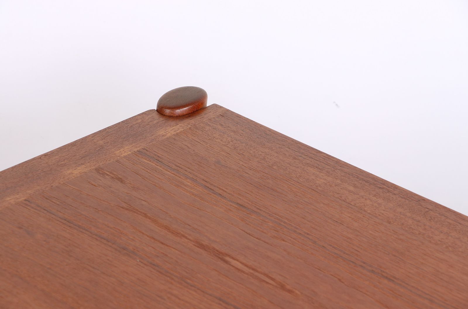 Table basse danoise carrée en teck, plateau réversible, 1960. photo buy