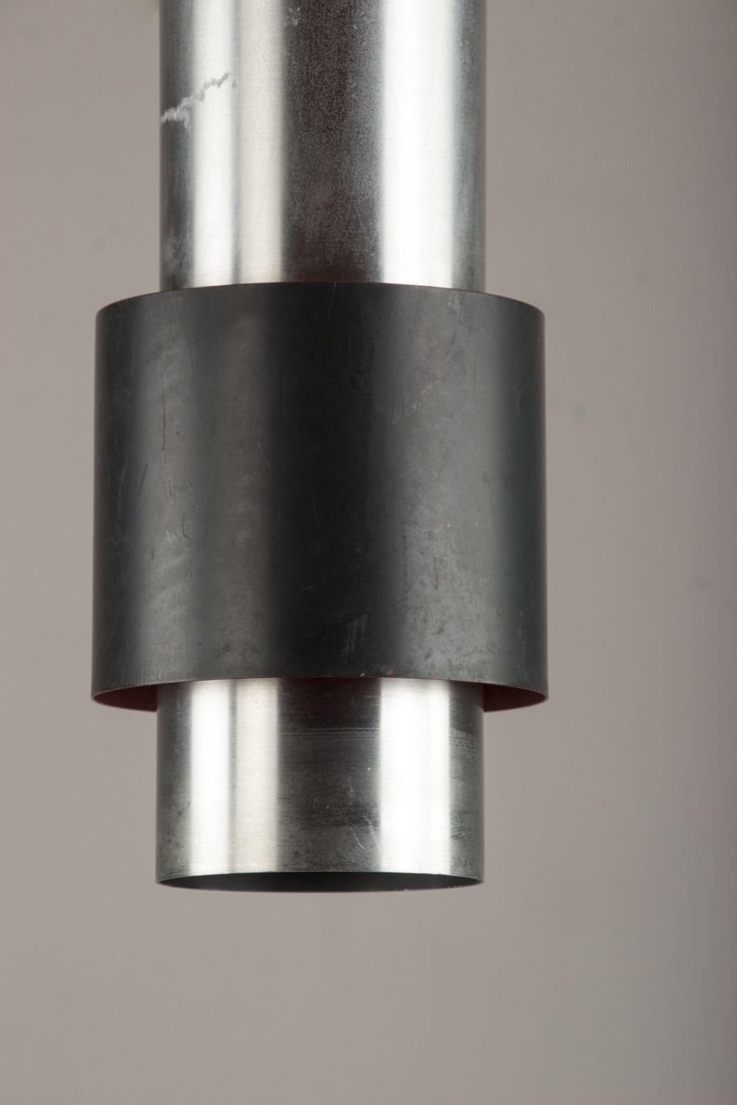photo buy Grande suspension danoise en aluminium, modèle Zénith par Jo Hammerborg pour Fog & Mørup, 1960.