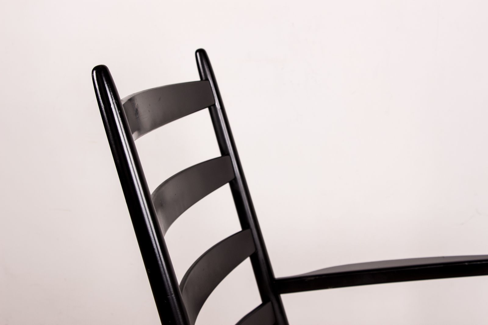 Rocking chair danois en teck laqué et tissu, modèle 218, par Thomas Harlev pour Farstrup Savvaek, 1960. photo vintage