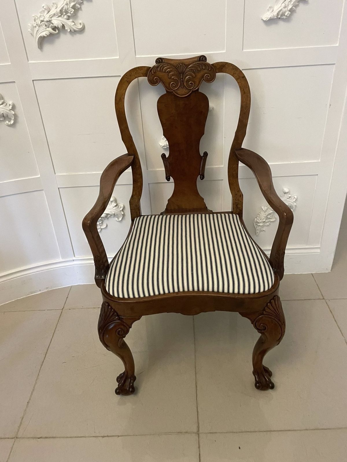 Outstanding Quality Set Of 12 Antique 19th Century Burr Walnut Dining Chairs photo vintage