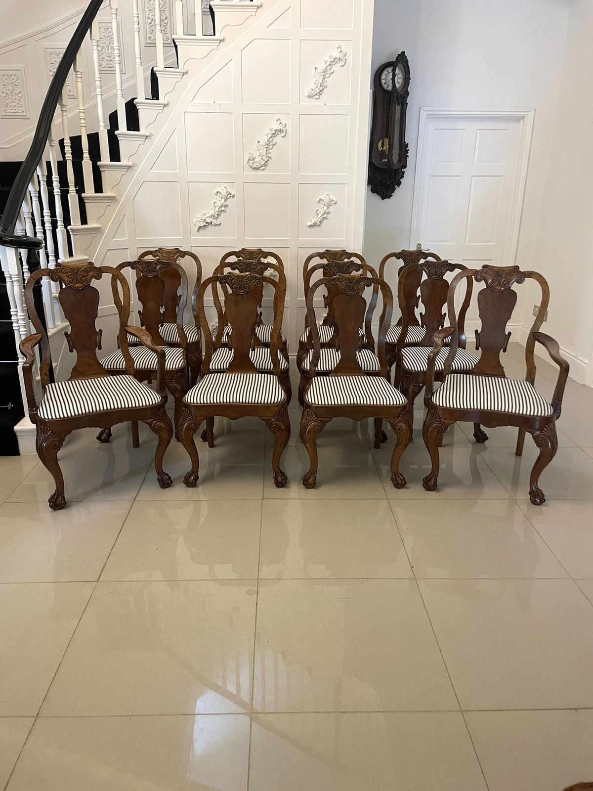 Outstanding Quality Set Of 12 Antique 19th Century Burr Walnut Dining Chairs