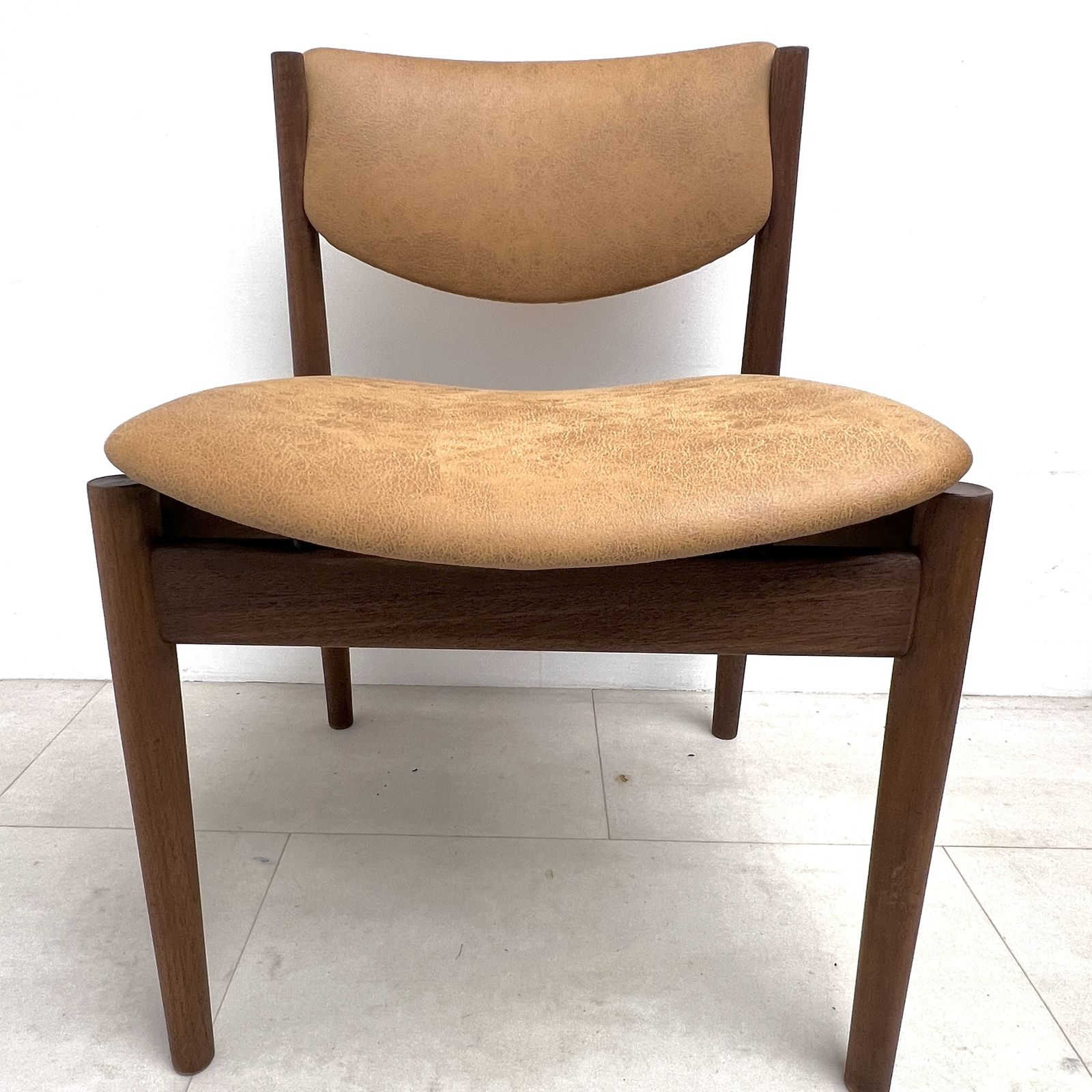 Danish Dining Chairs By Finn Juhl photo vinterior