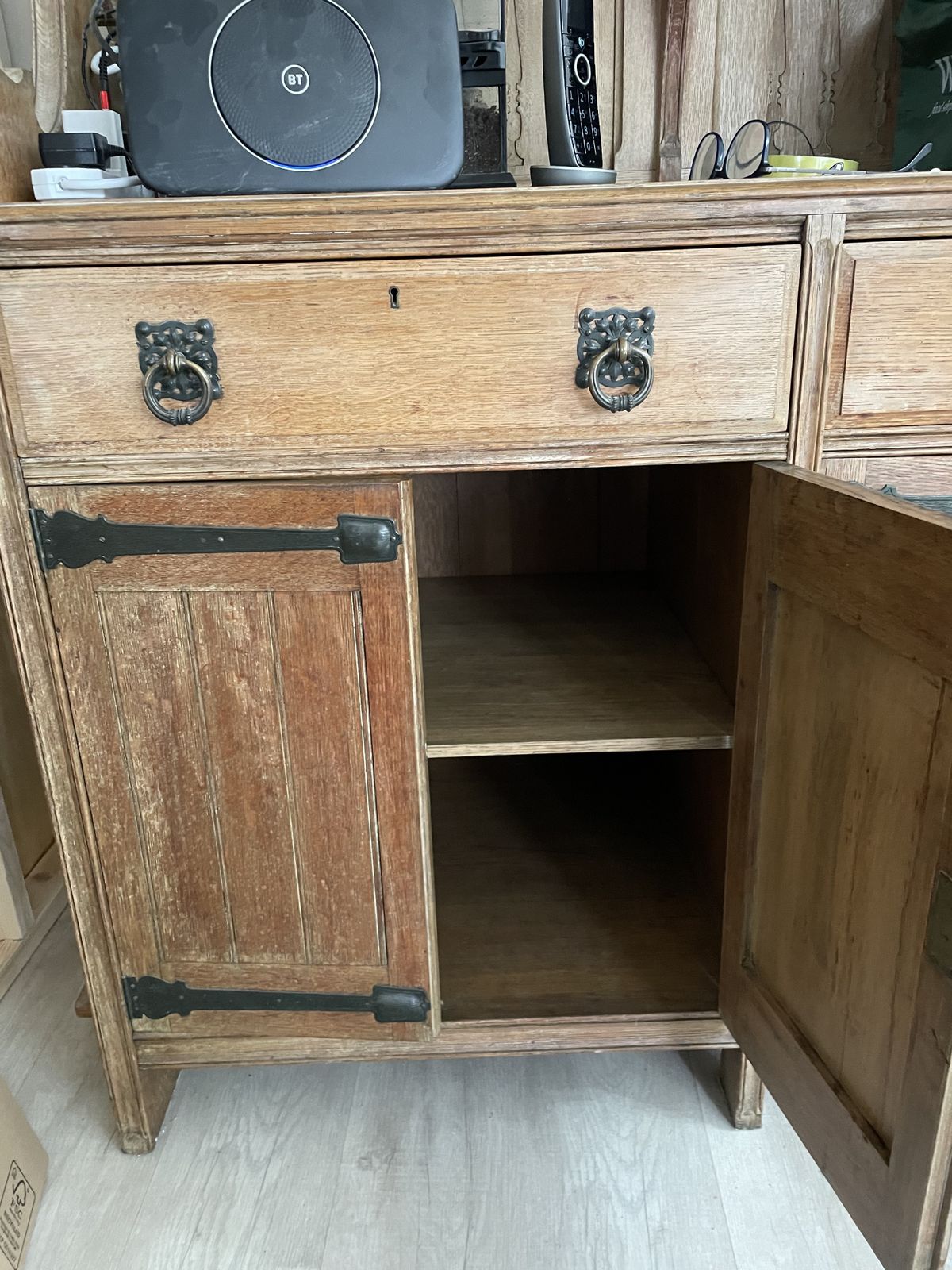 Freestanding Country Style Kitchen Cabinet