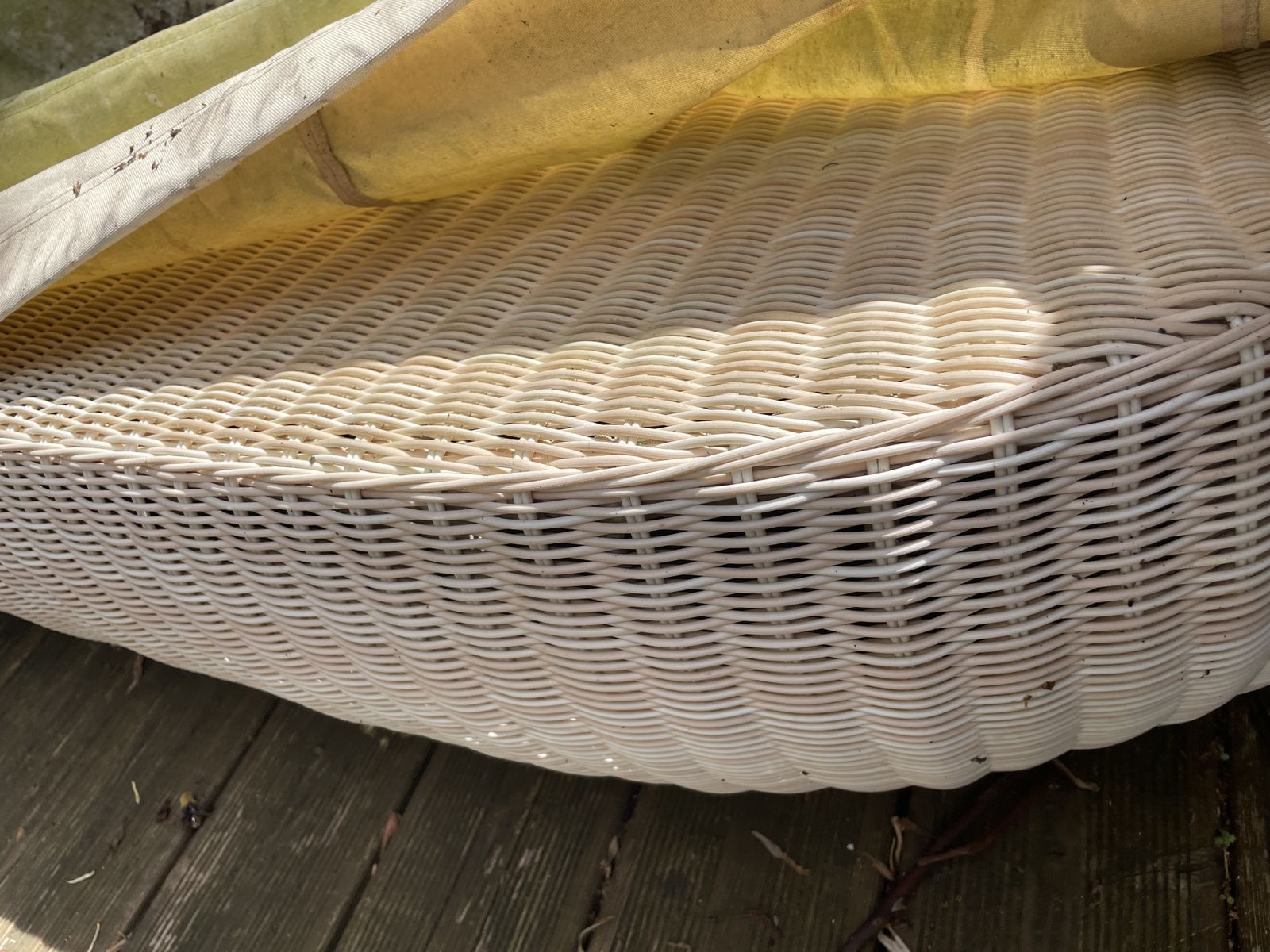 White Rattan Sofa Set, One 2 Seater (155x90) Two 1 Seater (100x90cm) photo for sale