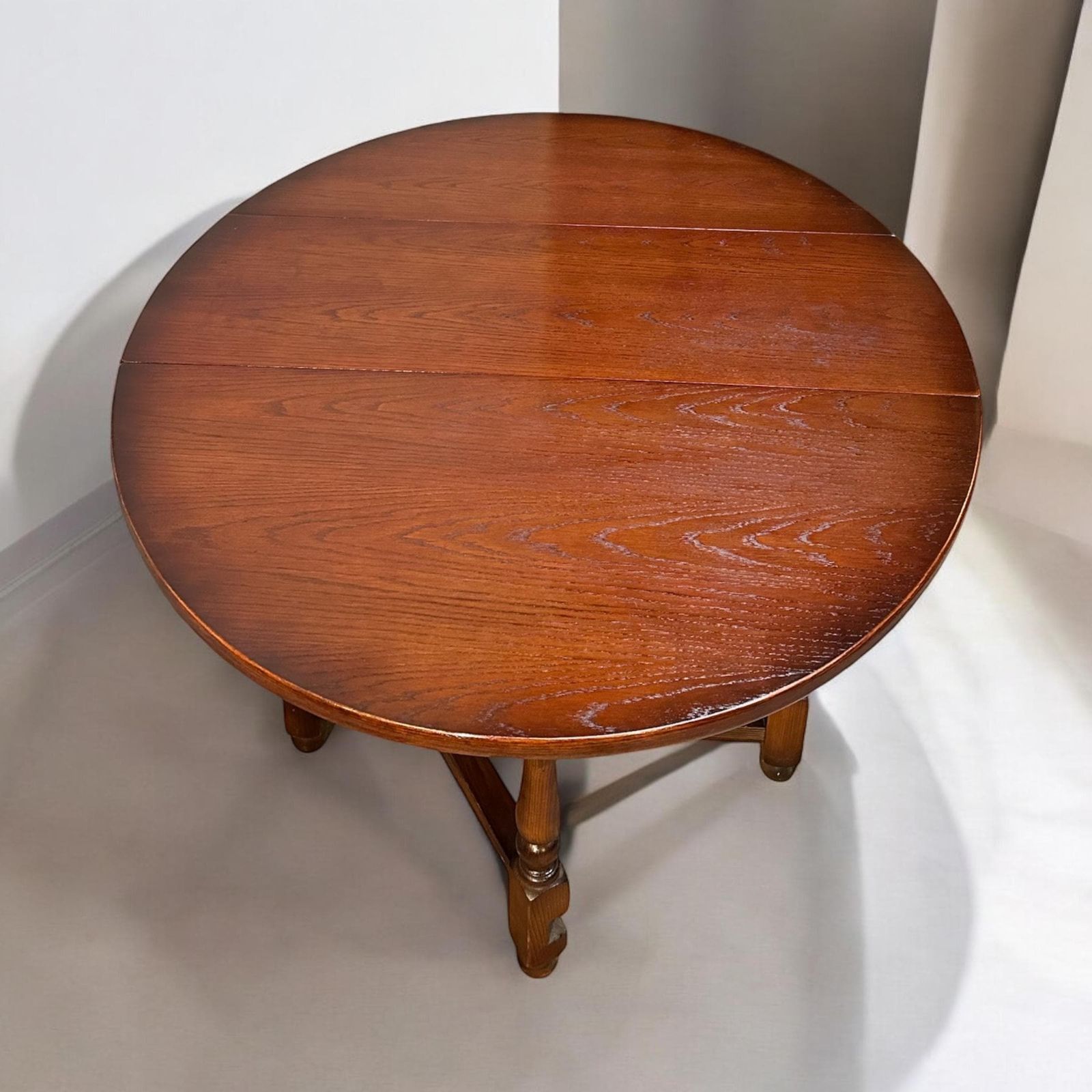 photo furniture Vintage Old Charm Wood Brothers / Oak Gate Leg Drop Leaf Dining Table C1970 / Tudor Brown