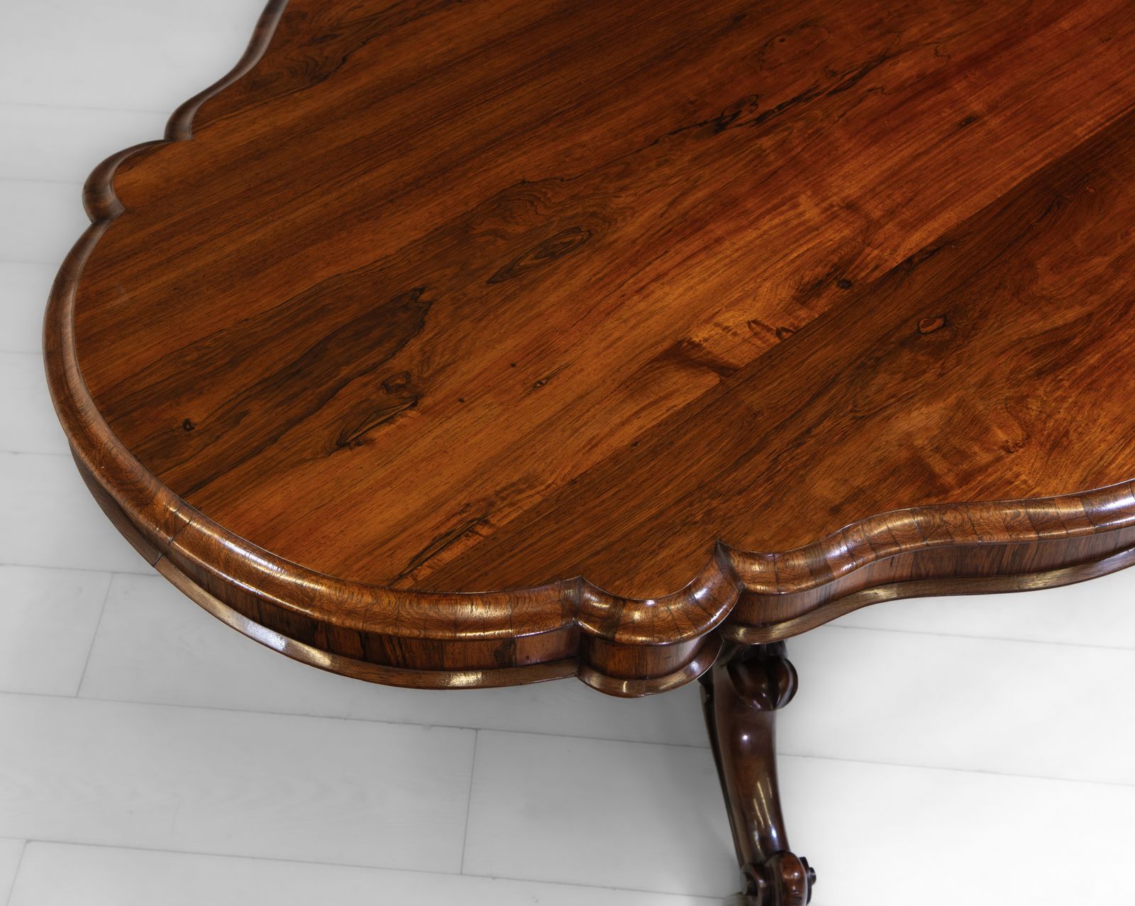 Victorian Rosewood Breakfast Centre Tilt Top Table 1860s photo Furniture