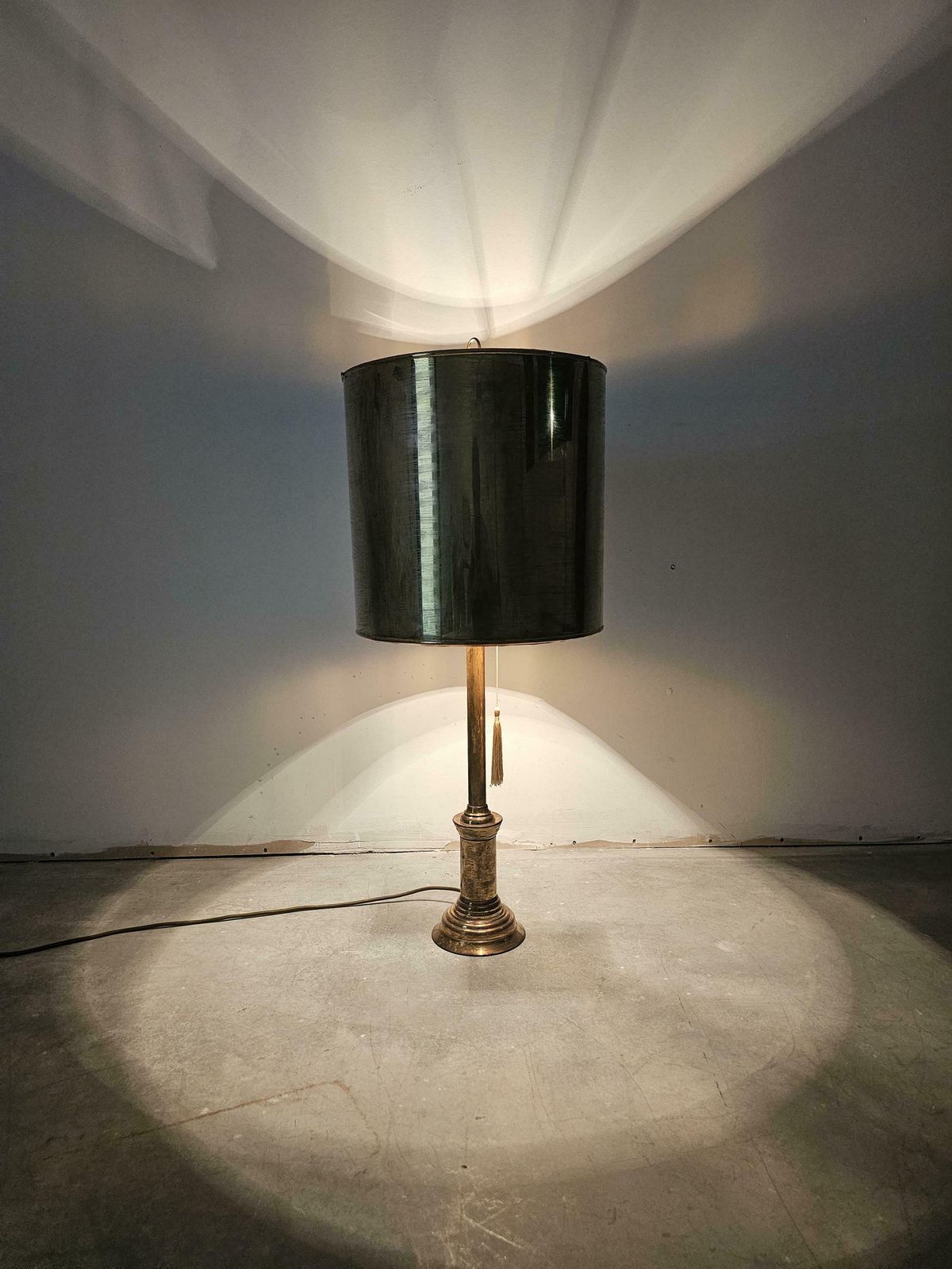1 Out Of 2 Huge And Chic Mid Century Modern Bronze Table Lamps With Brass Shades Attr. To Maison Charles // Made In France In 1960s photo for sale