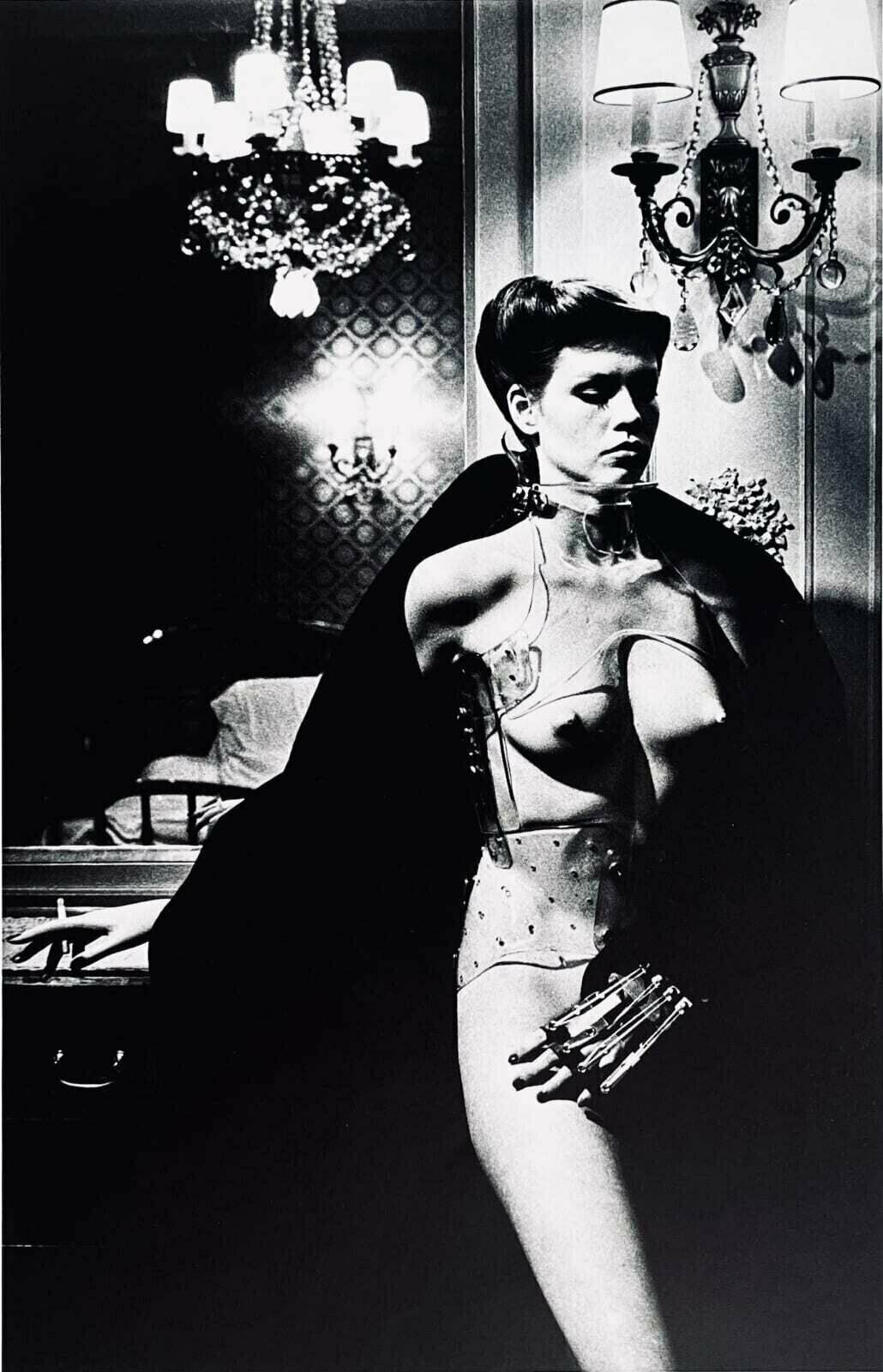Helmut Newton Jane Kirby, Ave Klerber, Paris, 1977, 1978