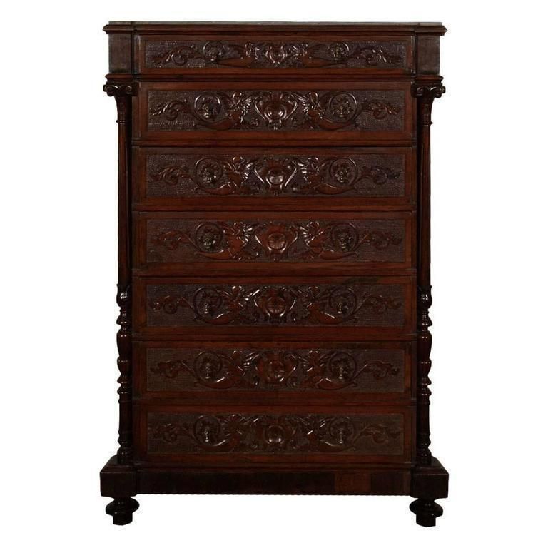 Vincenzo Cadorin Venetian 1890s Bedroom Renaissance Set In Massive Carved Walnut photo for sale