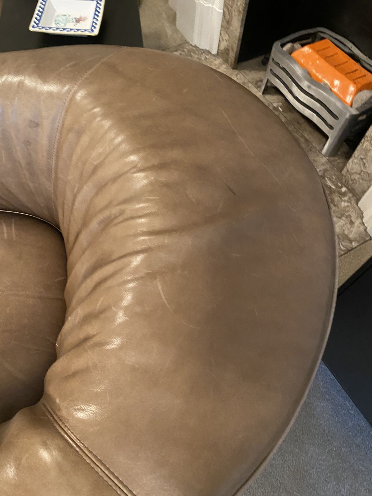photo furniture Liz Lounge Chairs Natuzzi, 2000’s, Set Of 2