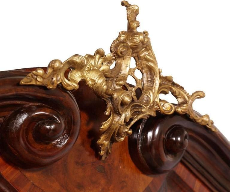 18e-eeuws Venetiaans eenpersoonsbed – Barok, veelkleurig ingelegd photo furniture