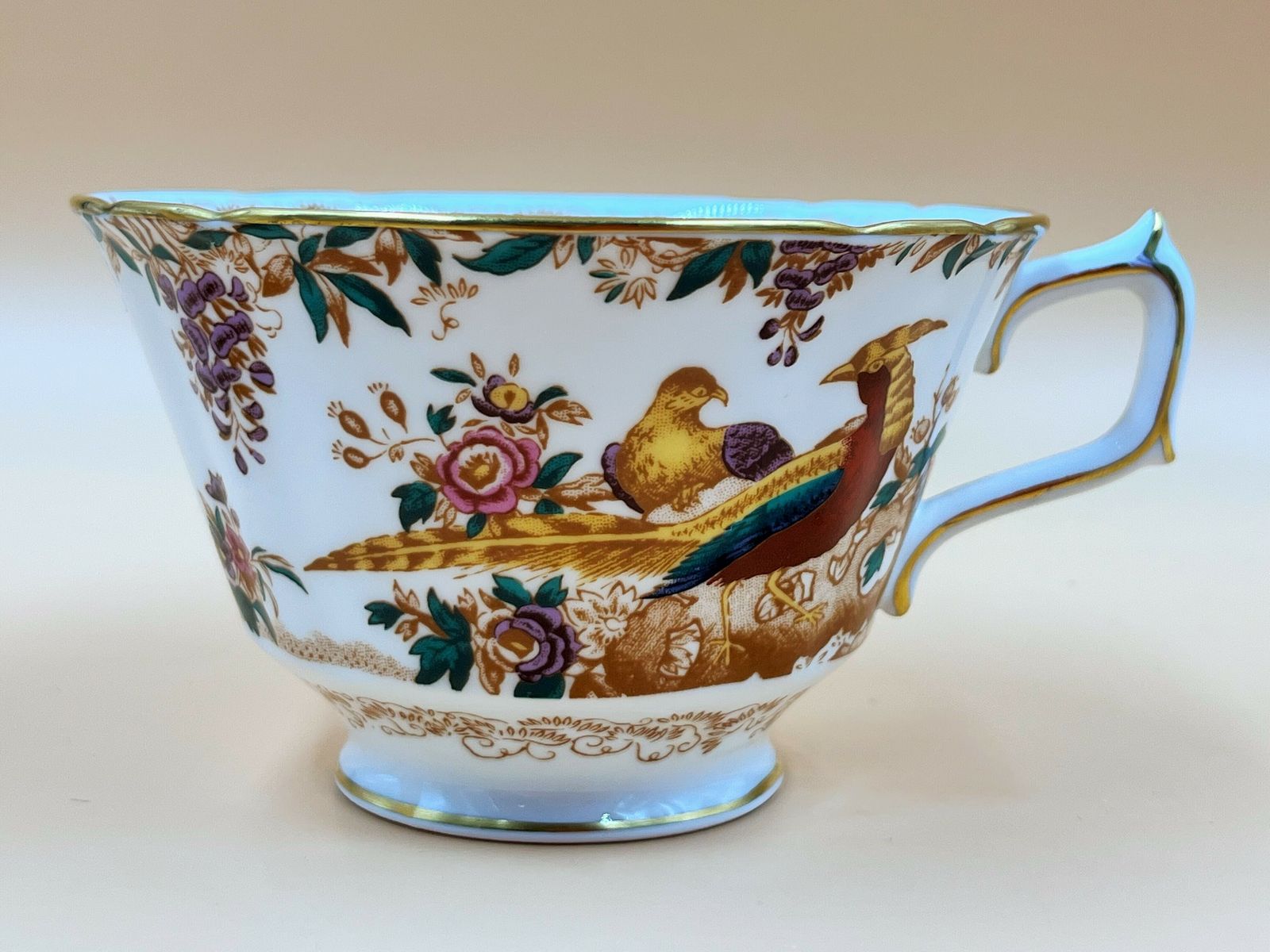 Royal Crown Derby China Olde Avesbury Square Chelsea Shape Large Breakfast Tea Cup And Saucer Duo. A73. 1st Quality. photo vinterior