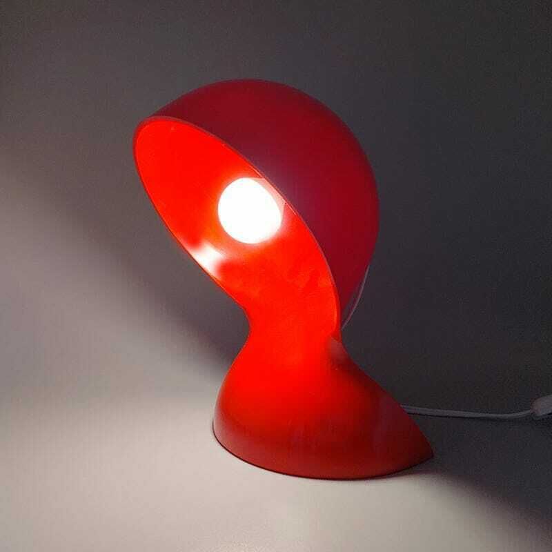 photo for sale 1960s Original Red Dalù Table Lamp By Vico Magistretti For Artemide (Not A Replica)