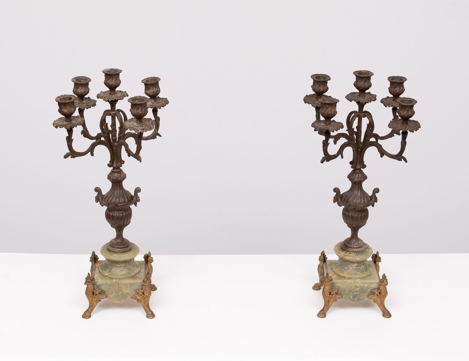 photo for sale Set Franse Antieke Louis XVI Kandelaars, Ca. Jaren 1880