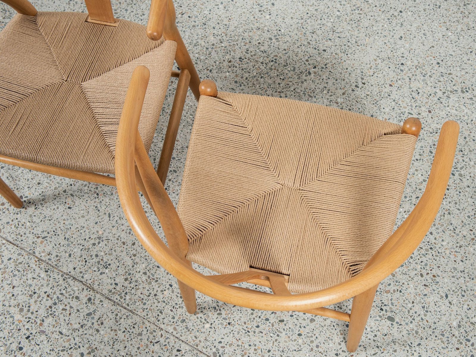 photo furniture Midcentury Pair Of Original Wishbone Chairs By Hans Wegner For Carl Hansen And Søn