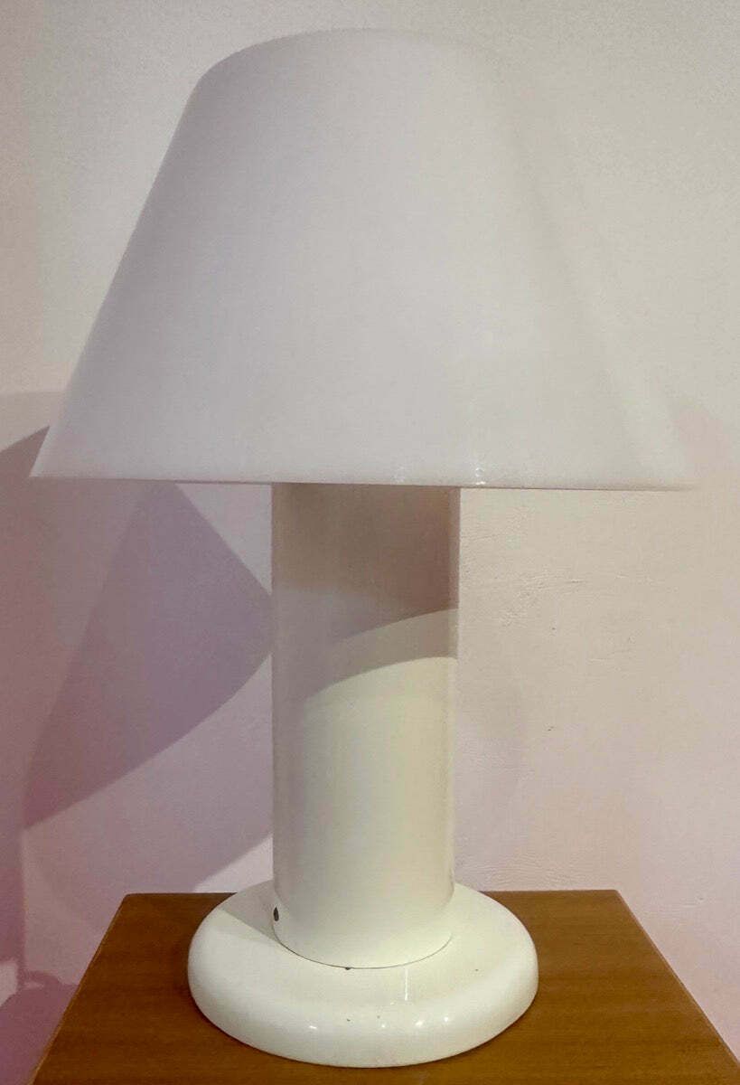 photo buy 1970s Italian Guzzini White Lacquered Metal Table Lamp