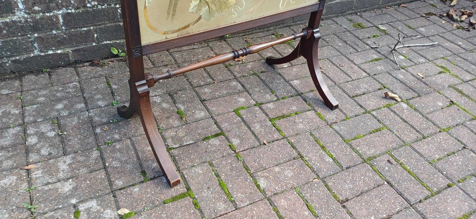 Huge Imposing Victorian Mahogany Fire Screen With Bird Of Paradise Embroidery Needlework. photo Home Fixtures