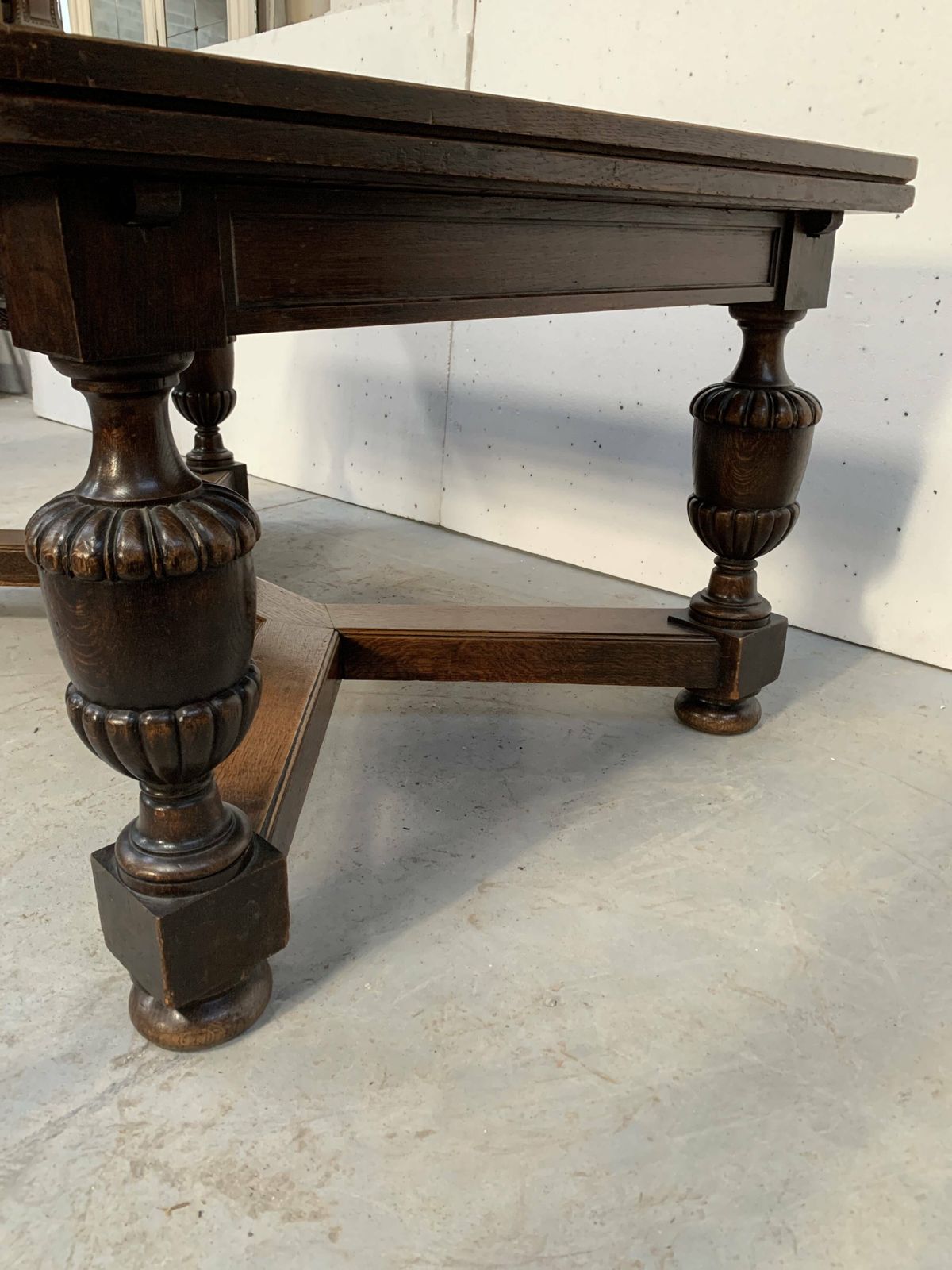 Renaissance Style Table In Oak, 20th Century photo vinterior