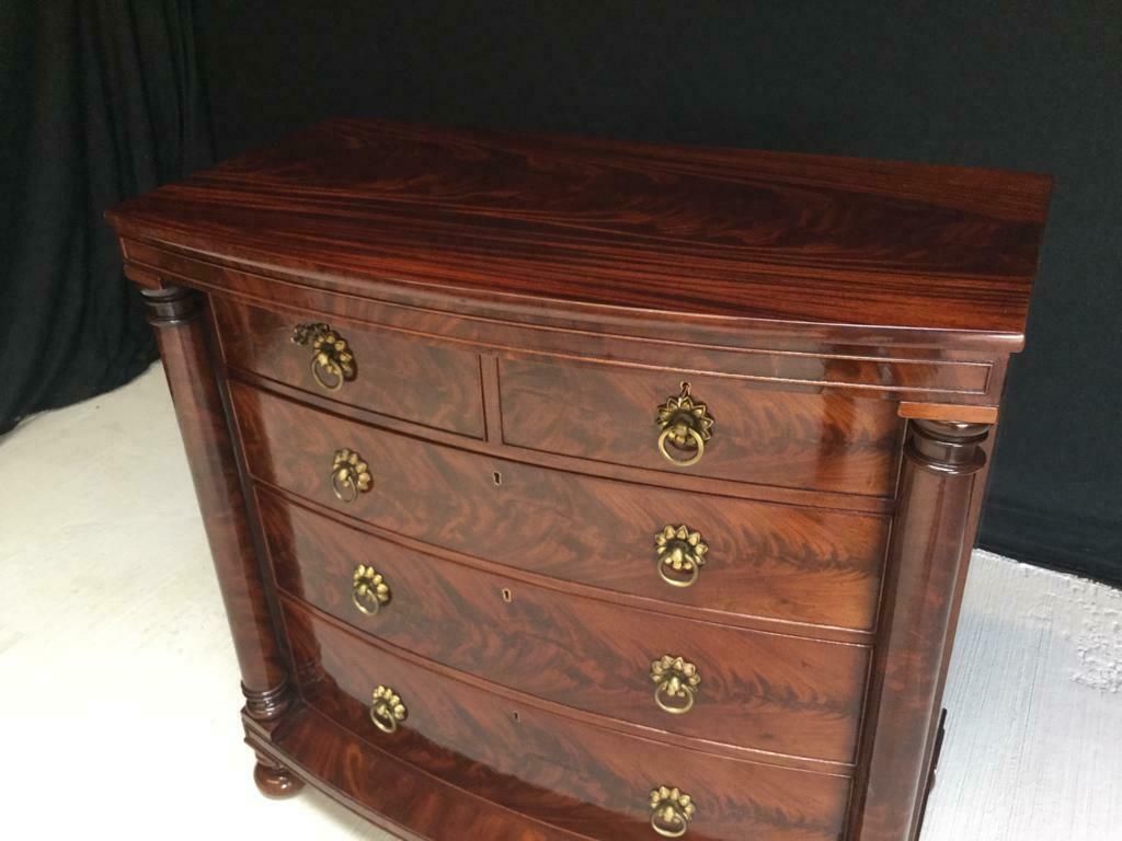 photo vinterior Elite Antique Victorian Flame Mahogany Chest Of Drawers.