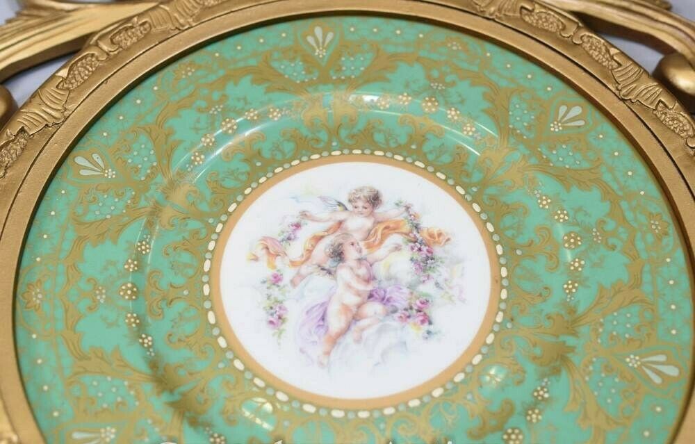 photo vinterior Sevres Porcelain Cherub Plaques   Gilt French Plates