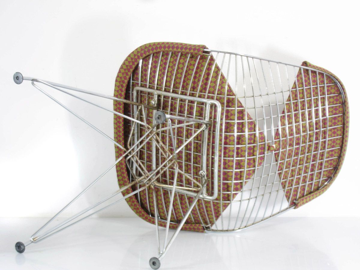 Charles Eames Dkr 2, Alexander Girard Fabric, Wire Chair photo vintage
