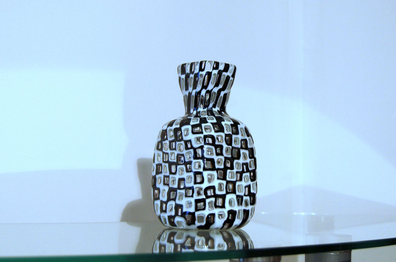 Venini Vase By Tobia Scarpa Mod. Occhi / Murano Glass '60 / Black And White photo for sale