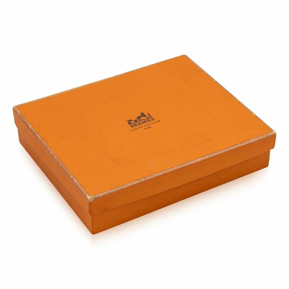 A Stunning 20th Century Ceramic Ashtray By Hermès, France photo 595.0