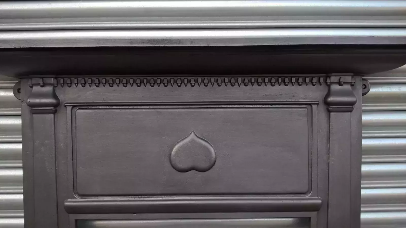 Arts And Crafts Edwardian Cast Iron Fireplace Mantel Surround 1908. Voysey photo for sale
