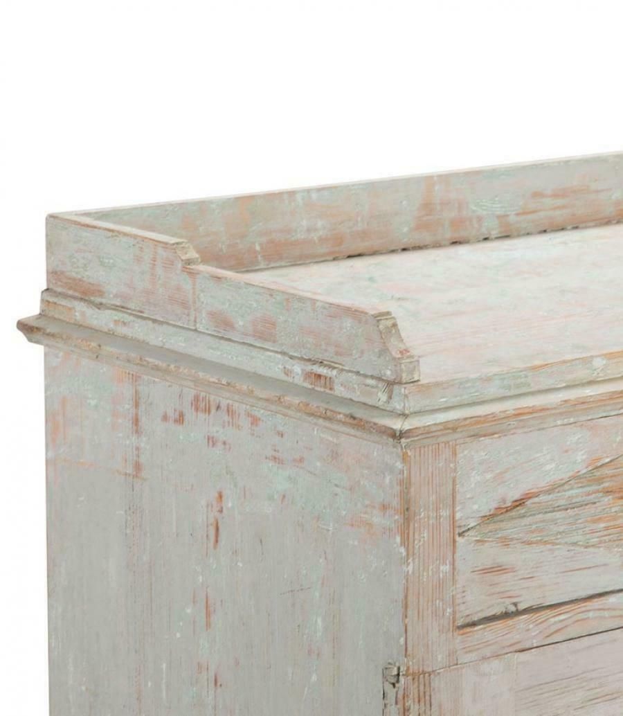 photo furniture Large 19th Century Buffet From The North Of Sweden
