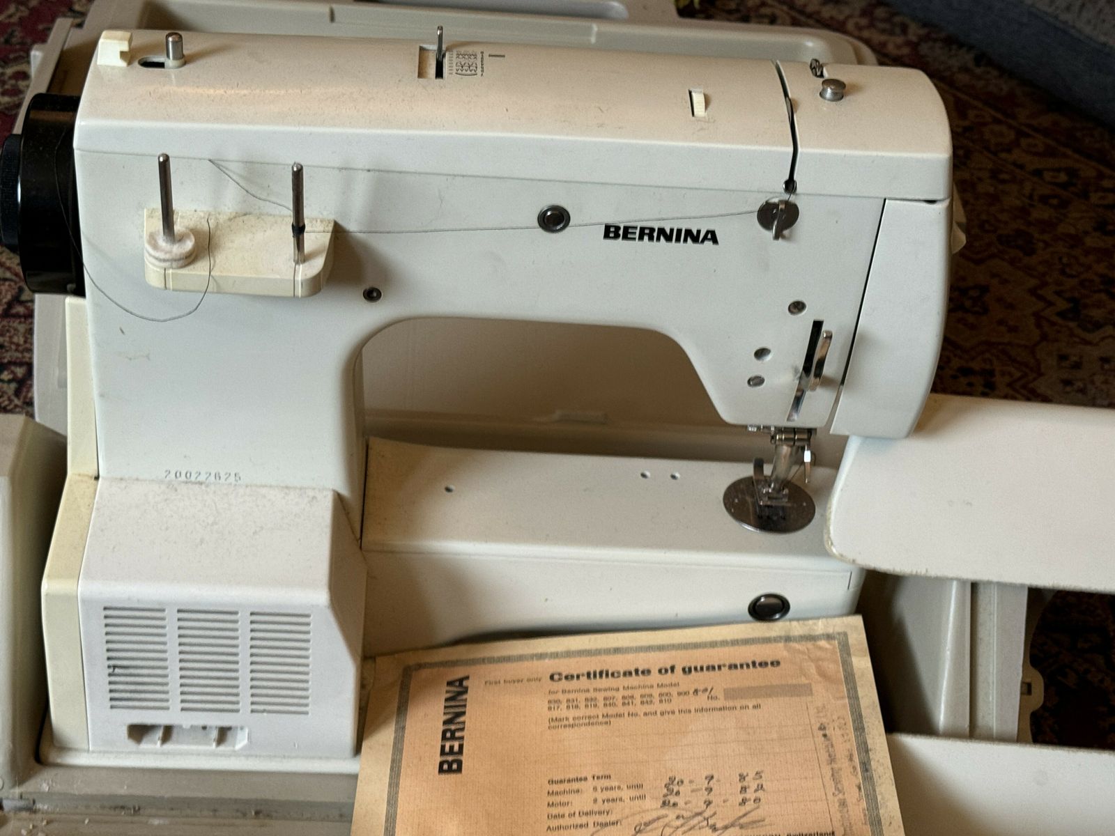 Sewing Machine   Bernina 801 Foot Pedal Electric, With Case And Manufacturers Certificate