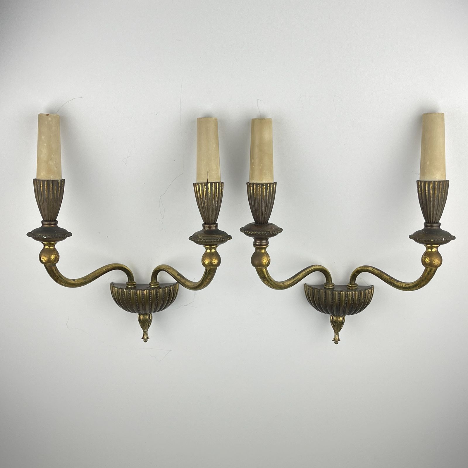 photo furniture Vintage Bronze Wall Lamps, Italy 1950s, Set Of 2