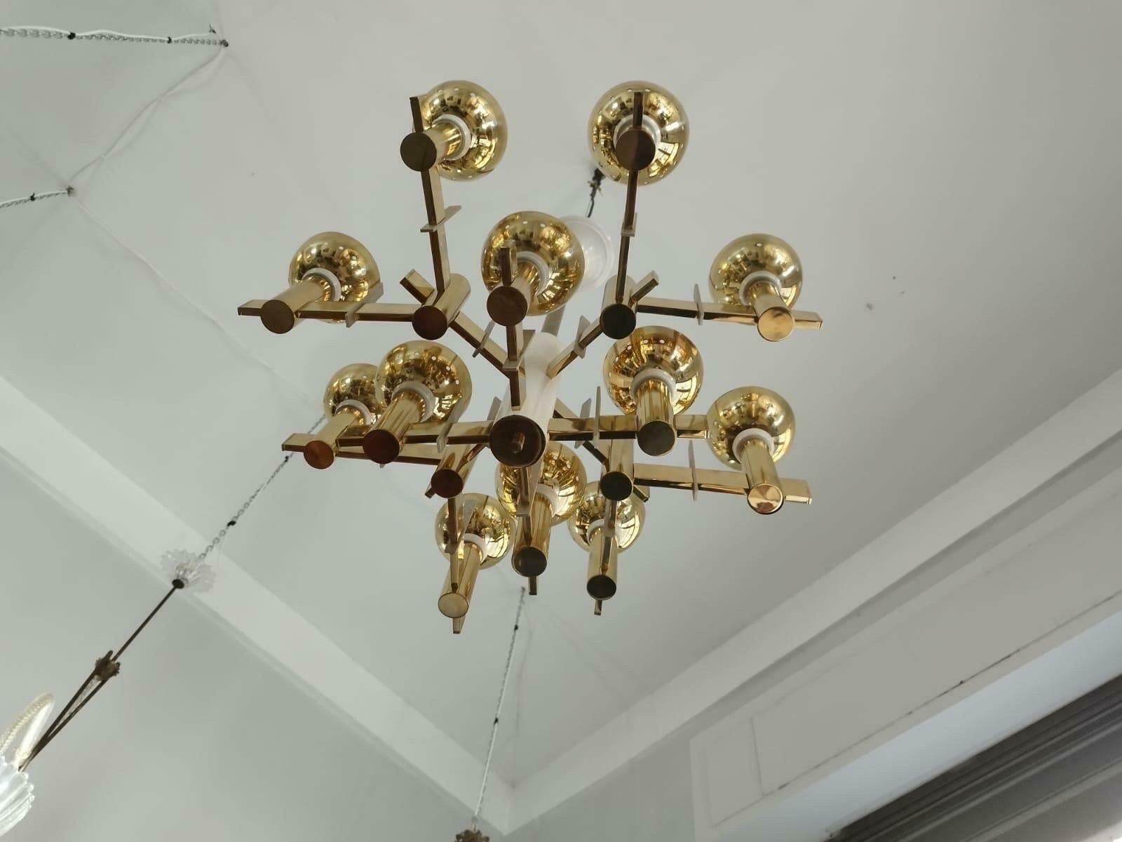1960s Mid Century Modern Brass And White Painted Metal Chandelier photo vinterior