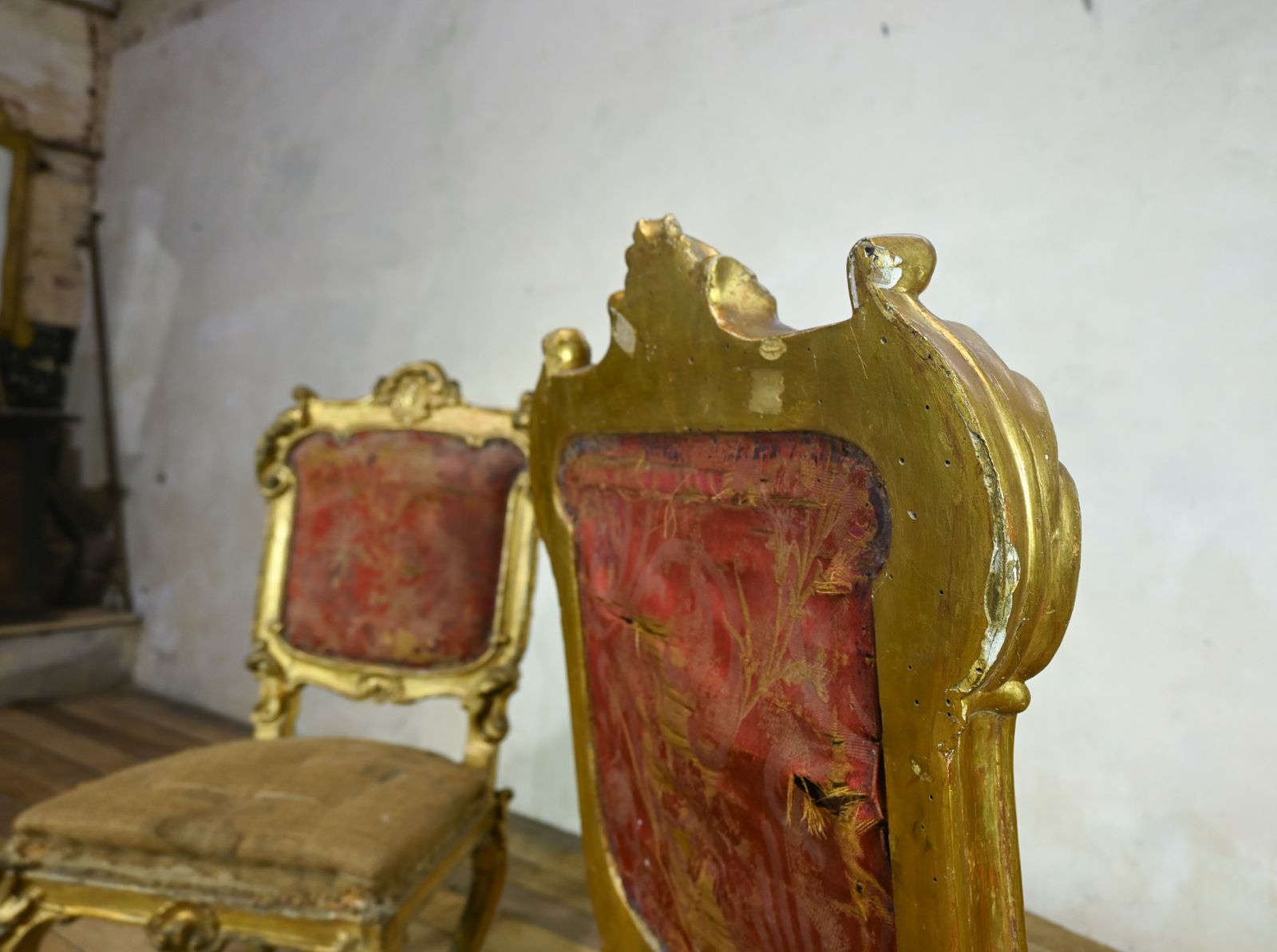 A Pair Of 18th Century North Italian Giltwood Side Chairs photo 3900.0
