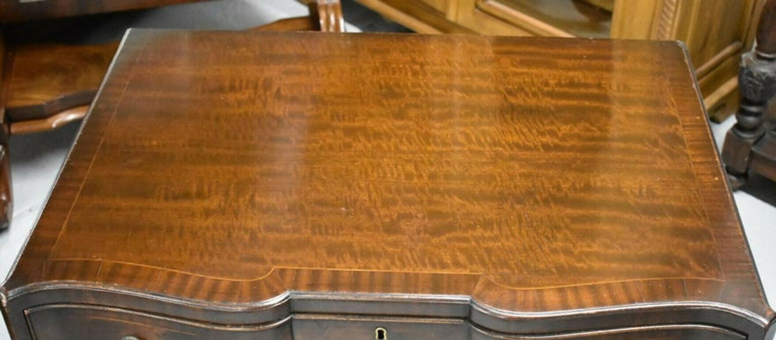 20th Century English Edwardian Flame Mahogany Serpentine Chest photo Furniture