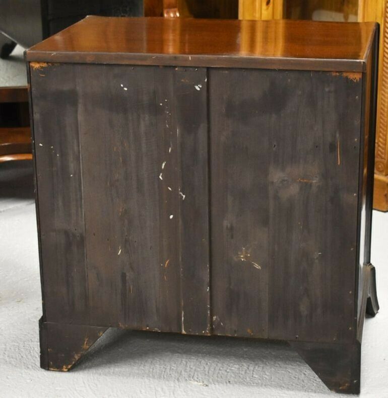 20th Century English Edwardian Flame Mahogany Serpentine Chest photo 1250.0