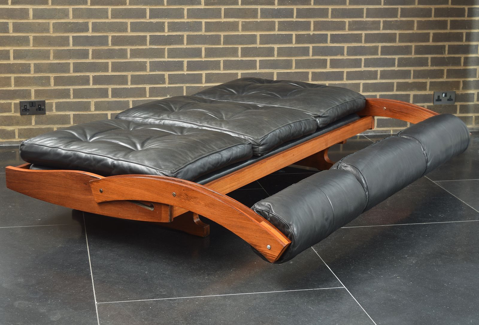 Gianni Songia Gs195 Daybed By Sormani 1963 Italy photo vinterior