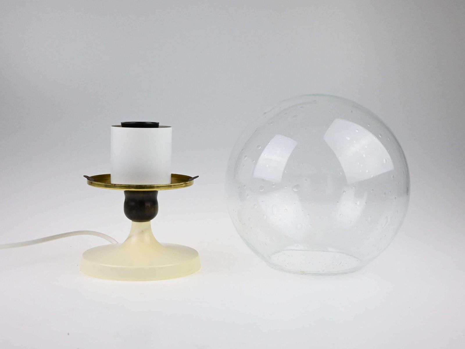 Vintage Glass Table Lamp, Raindrop Shade, Table Lamp, Globe Lamp, Glass Globe Lamp, Desk Lamp, Mid Century Lamp, Vintage Light, Old Lamp photo vintage