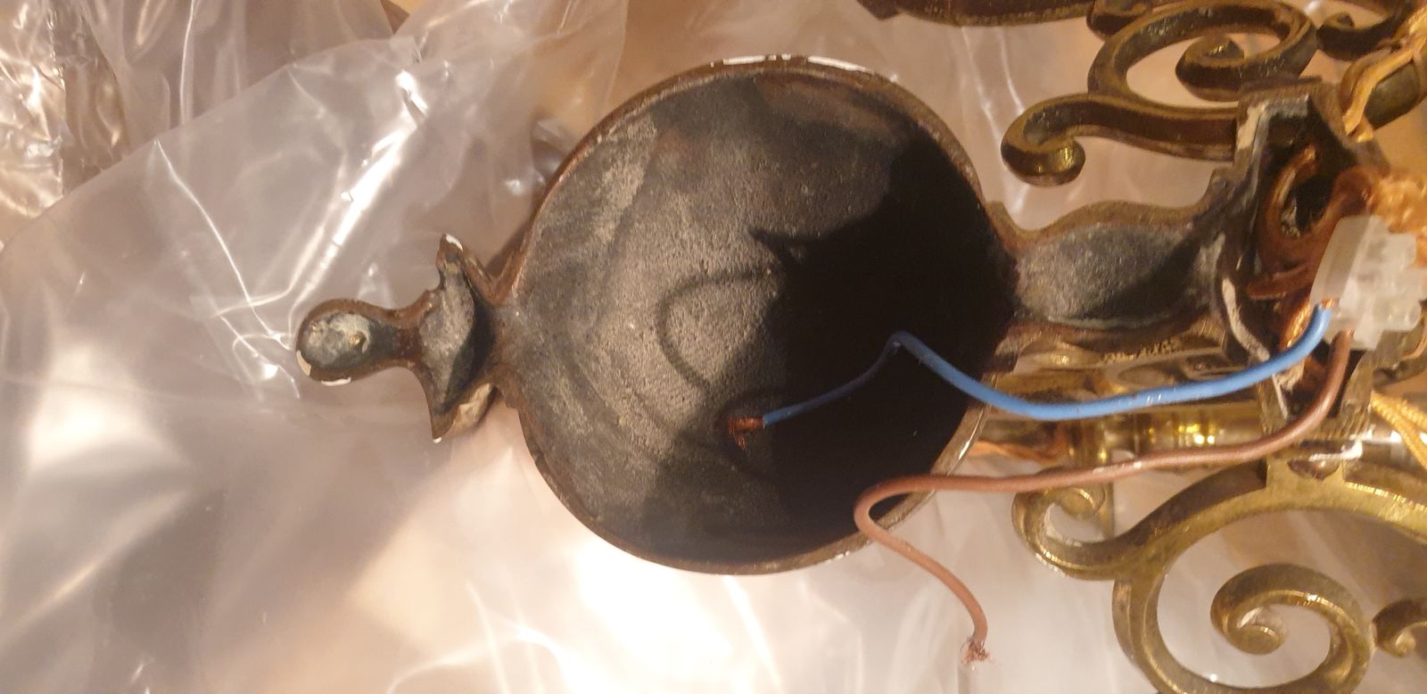 photo vinterior Rare Original Antique 19th Century Large Brass 3 Arm Flemish Wall Light Sconce Converted To Electric