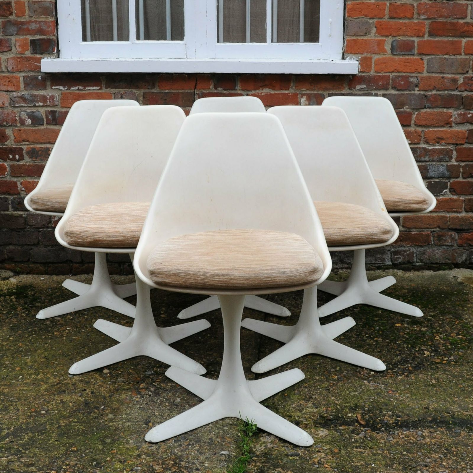 103 Aluminium Tulip Chairs By Maurice Burke For Arkana, 1960s, Set Of 6 photo vintage