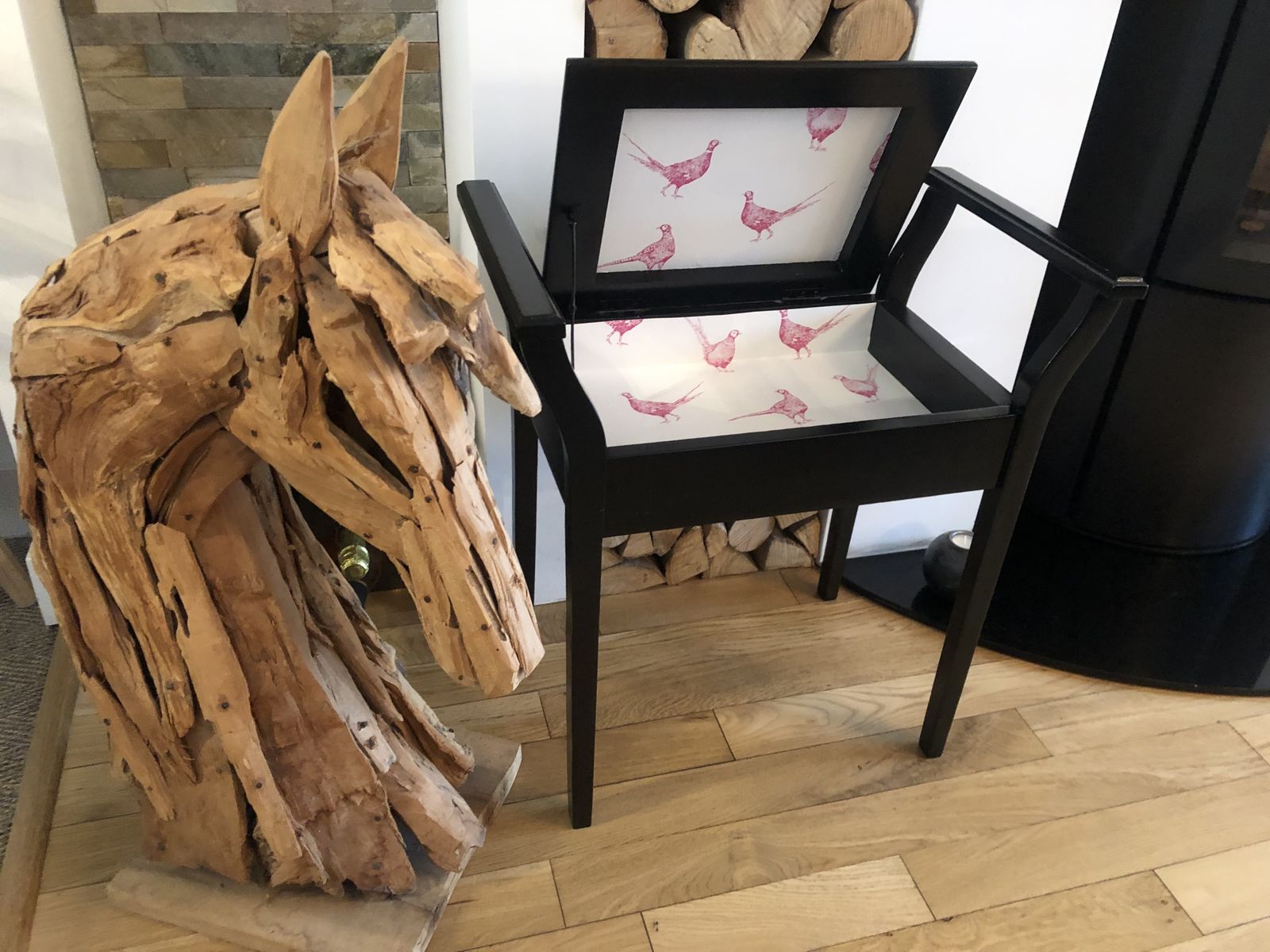 photo furniture Beautifully Renovated Sophie Allport Show Jumping / Equestrian Fabric
