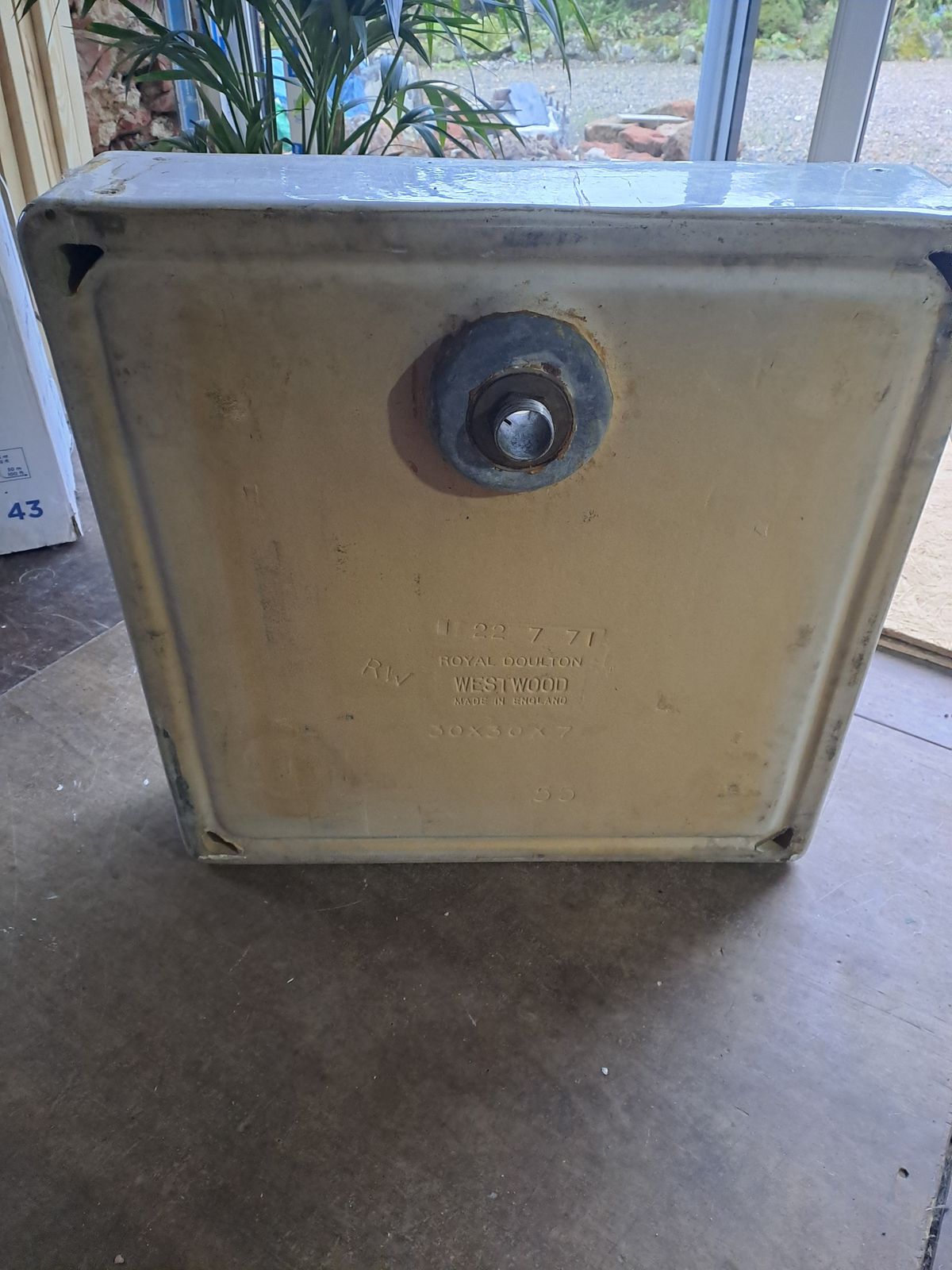 Royal Doulton Westwood Shower Tray photo furniture
