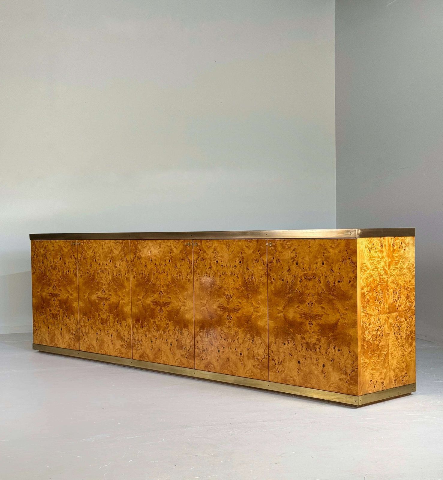 Lacquered Burlwood And Brass Credenza, 1970s photo Furniture