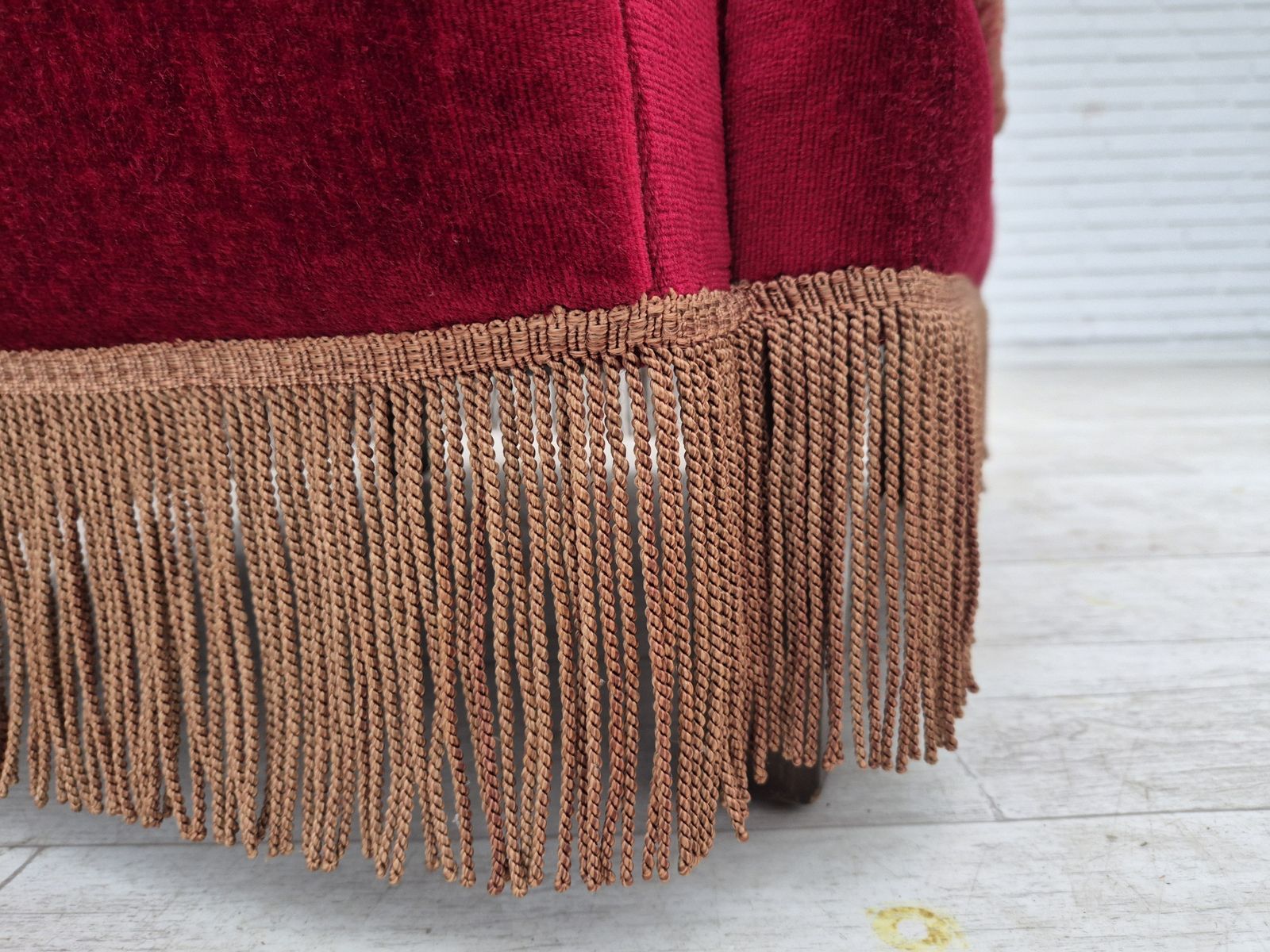 photo vinterior 1970s, Danish Highback Armchair, Original Condition, Red Furniture Velour.