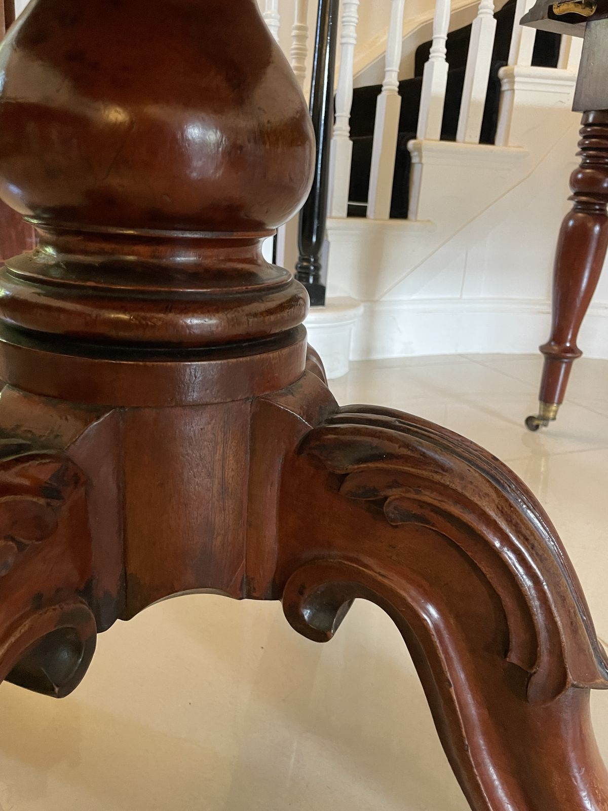 photo vinterior Rare Irish 12/14 Seater Metamorphic Antique 19th Century Superb Quality Figured Mahogany Dining Table