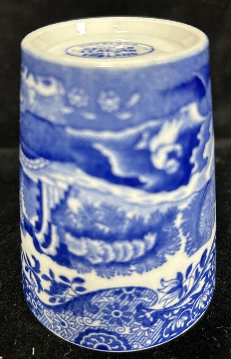 photo furniture Vintage Copeland Spode Blue Italian Beaker Blue Backstamp