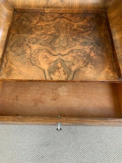 Unusual Walnut Mirrored Unit With Drawers In Excellent Condition. Suitable For A Hallway Or Dressing Room. photo furniture