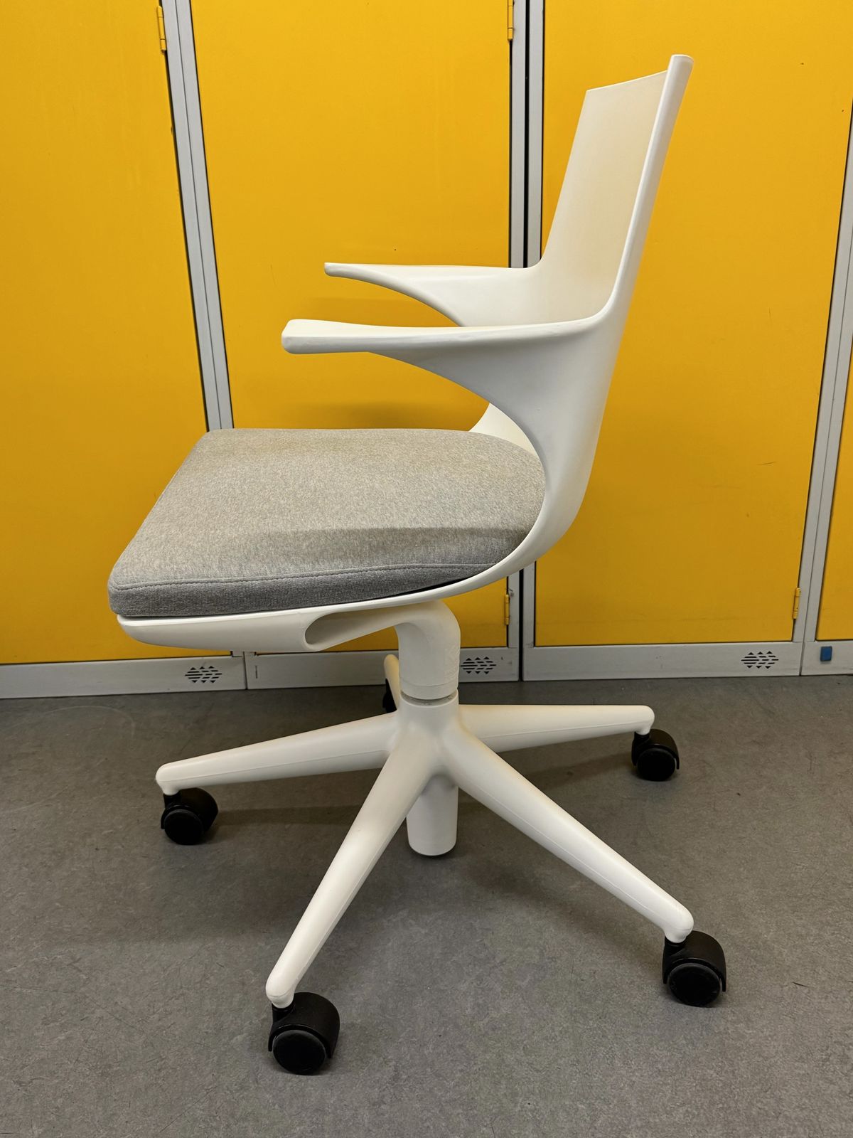 Spoon Chair By Kartell Designed By Philippe Starck