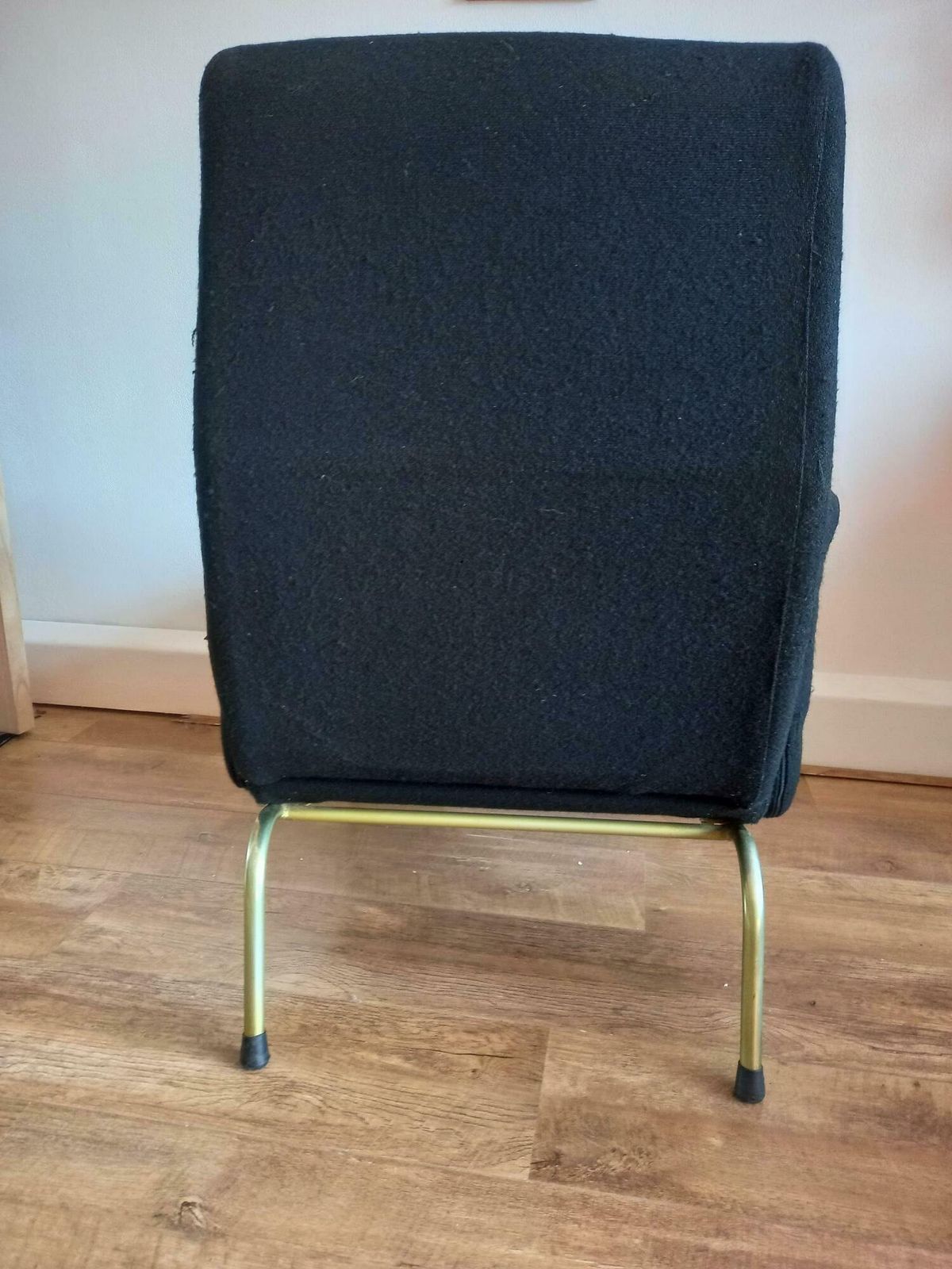 photo furniture Vintage Black Erberto Carboni  Delfino Chair. 1950's.