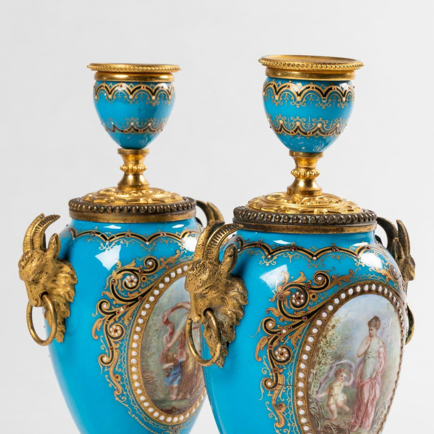 photo vinterior Pair Of Cassolettes Convertible Into Candleholders, 19th Century.
